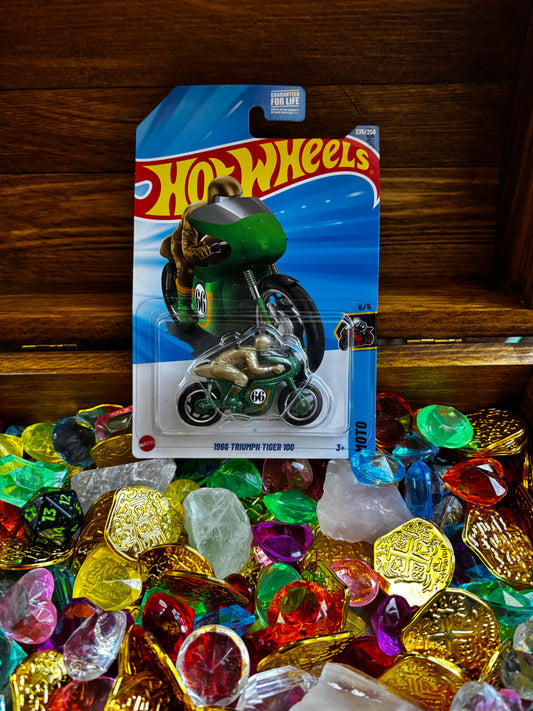 Hot Wheels: 1966 Triumph Tiger 100, Treasure Hunt